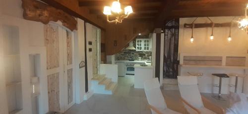 Potamia Villa | Relax Holistic House