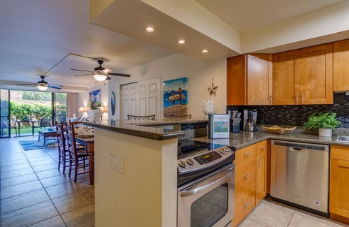 Kahana Condo | Relax in a ground floor Villa close to the shore