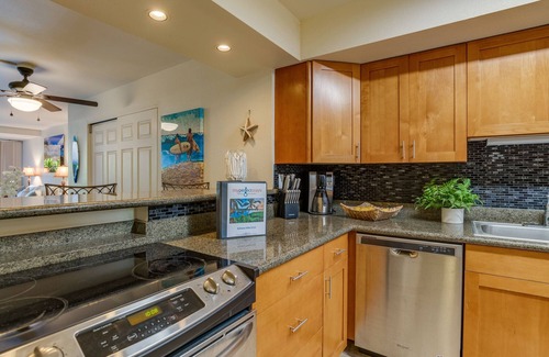 Kahana Condo | Relax in a ground floor Villa close to the shore