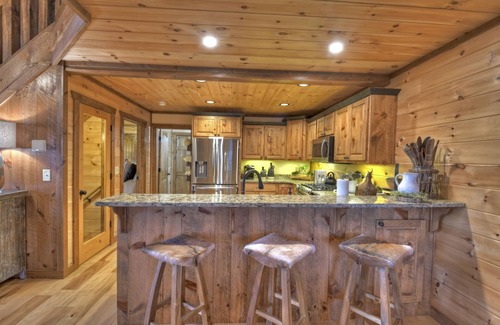 Blue Ridge Cabin | Relax in private rustic luxury! - A Starry Night