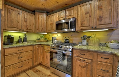 Blue Ridge Cabin | Relax in private rustic luxury! - A Starry Night