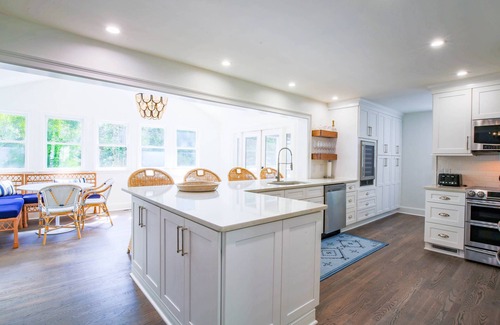 Isle of Palms House | Relax in Renovated Home w/Private Plunge Pool; Screened Porch; 2 Master Suites; 4 Min Walk to Beach