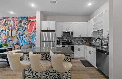 South Nashville Apartment | Relax in Style – 1BR Apt Close to Music Scene!