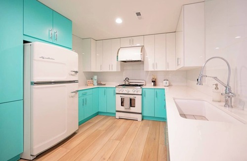 Diamond Hill Condo | Relax in Style | 2 KING Beds - *POOL* - PacMan!