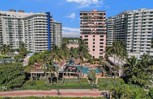 Mid Beach Apartment | Relax in Style 3BR 2BA Beach Condo in Oceanfront Resort Pools Gym Sauna 1507