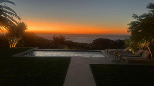 Camps Bay Villa | Relax in Style at this Stunning Villa in Camps Bay, Cape Town