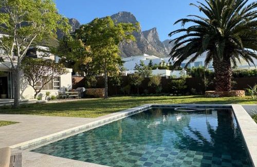 Camps Bay Villa | Relax in Style at this Stunning Villa in Camps Bay, Cape Town