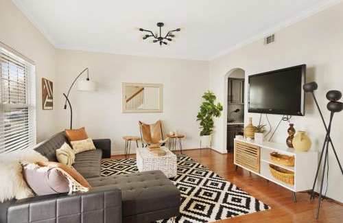 Hurwood Heights House | Relax in Style Near the Heart of Music City