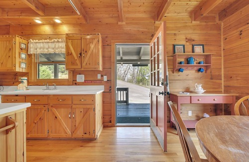 Pigeon Forge Cabin | Relax in the Evening Shade in This Smoky Mountain Haven!