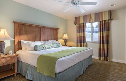 Round Hill Village Resort | Relax in the scenic beauty!