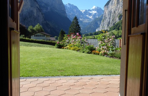Lauterbrunnen Condo | Relax in the valley of 72 waterfalls, in the heart of the Jungfrau region