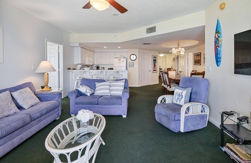 Daytona Beach Condo | Relax in this beautiful 2BR Ocean Front Deluxe Unit! W/Jacuzzi Jet Tub