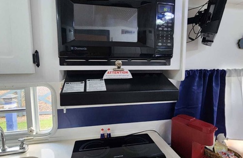 Florida City House | Relax in unique RV between Miami & Florida Keys!