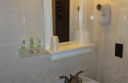 Big Flats Airport Hotel | Relax Inn Elmira