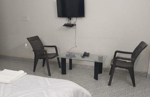 Greater Noida House | Relax Inn
