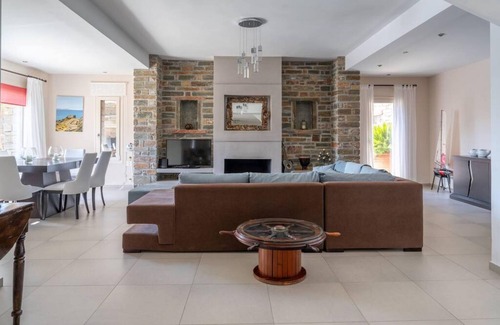 Koundouros Villa | Relax & Joy Villa - 1' walk t to Koundouros beach