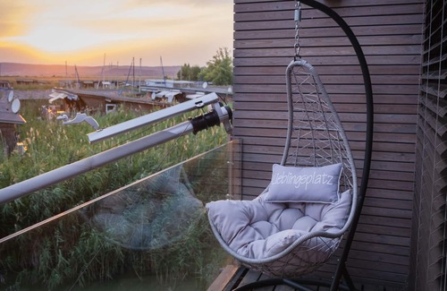 Neusiedl am See House | Relax Lodge am See by Interhome