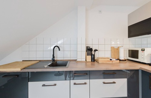 Dessau-Rosslau Apartment | Relax Lounge|Projector|Screen|Relaxation|Central