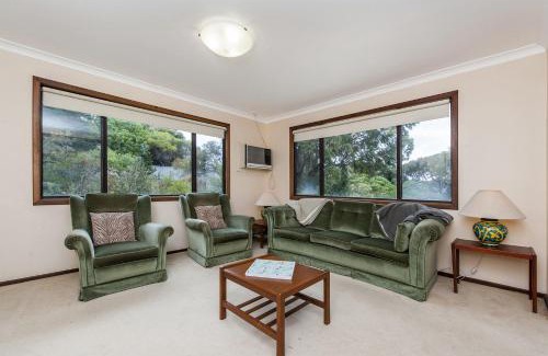Guilderton House | Relax Moore - Close to Beach