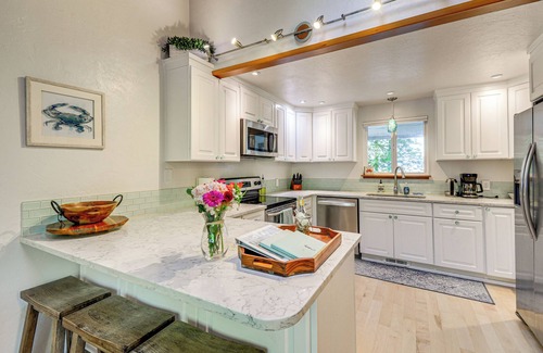 Potlatch House | Relax on a Private Beach: Shelton Getaway!
