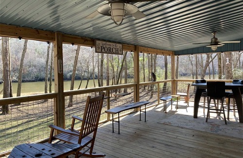 Newell Cabin | Relax on the River