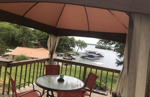 Eagles Nest House | Relax or telework from Hilltop Cottage Lake of the Ozarks