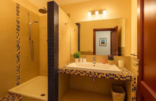 Rione XVIII Castro Pretorio House | RELAX PALACe
