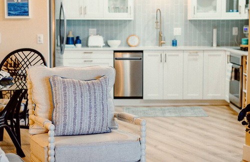 Jensen Beach Condo | Relax & Recharge in Charming Jensen Beach – Fully Renovated Coastal Condo!