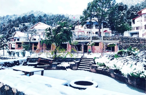 Shyamkhet Villa | Relax, rejuvenate and experience authentic Kumaoni cuisine and Ayurvedic spa.