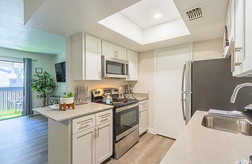 Paradise Valley Village Apartment | Relax & Splash - King Beds - Parking-Self Check In- C254