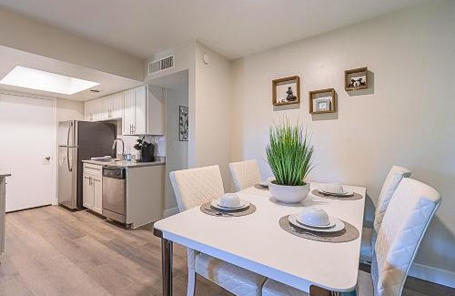 Paradise Valley Village Apartment | Relax & Splash - King Beds - Parking-Self Check In- C254