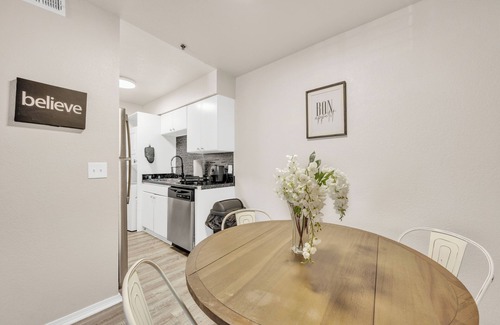 Oklahoma City Condo | Relax&stay - Cozy Townhouse in Nw Okc