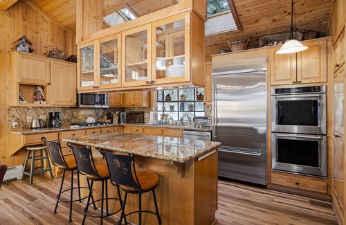 Truckee Cabin | Relax under the stars in the bubbling hot tub after a long day of adventure!