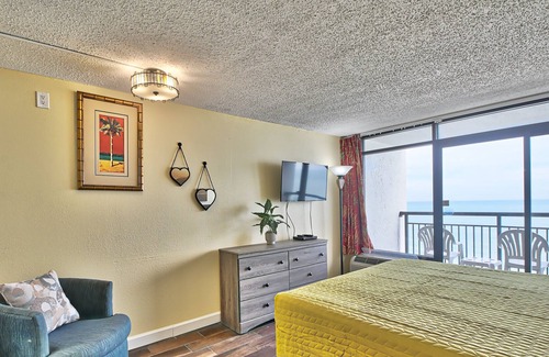 Myrtle Beach Condo | RELAX UNWIND ENJOY OCEANFRONT KING 1 BR 4BDS 1BA AT MONTEREY BAY