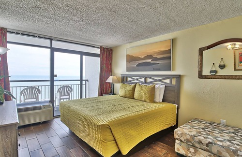 Myrtle Beach Condo | RELAX UNWIND ENJOY OCEANFRONT KING 1 BR 4BDS 1BA AT MONTEREY BAY