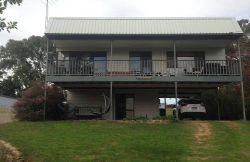 Guilderton House | Relax where the river meets the ocean