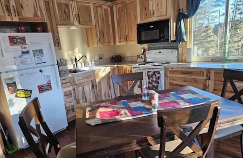 Lead House | Relax with the whole family at this peaceful place to stay.
