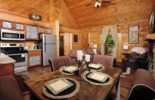 Gatlinburg - Pigeon Forge Cabin | Relax Year-Round in Your Private Screened-In Hot Tub Retreat - A Secret Romance