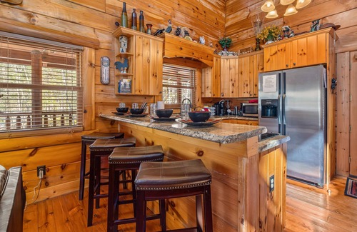 Gatlinburg - Pigeon Forge Cabin | Relaxation awaits you! Great location, easily accessible!