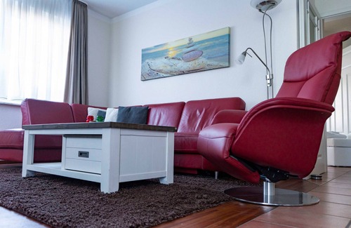 Wangerland Apartment | Relaxation by the North Sea: "Krabbe" vacation apartment in Hooksiel