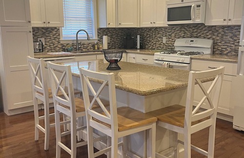 Asbury Park House | Relaxed and beachy 3 bedroom home just a short walk to the beach