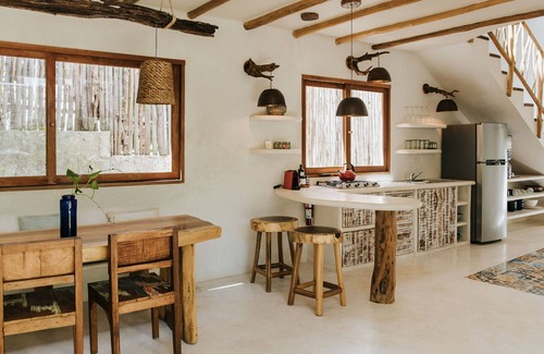 Zona Hotelera House | Relaxed Luxury by the Sea – Your 3-Bedroom Beachfront Retreat at Zorba