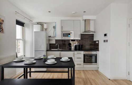 Latchmere Apartment | Relaxing 1-Bed Haven Near Battersea Park