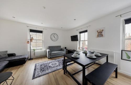 Latchmere Apartment | Relaxing 1-Bed Haven Near Battersea Park