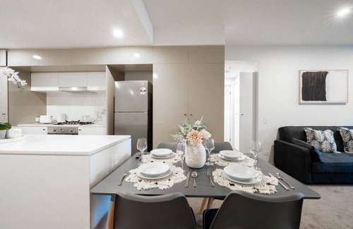 South Brisbane Apartment | Relaxing 2BD/2BA w/Parking&Pool in South Brisbane