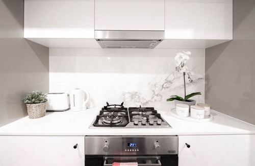 South Brisbane Apartment | Relaxing 2BD/2BA w/Parking&Pool in South Brisbane
