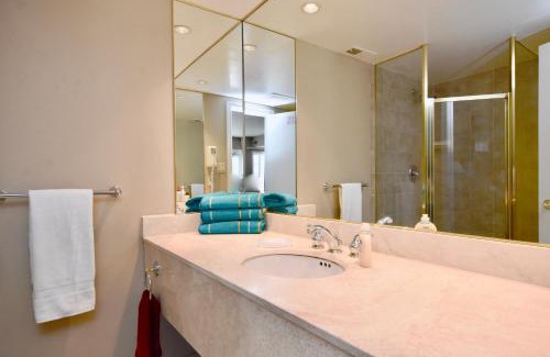 Oro-Medonte Apartment | Relaxing 2BR Retreat at Carriage Hills