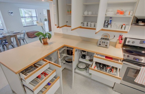 South Sarasota House | Relaxing 3BR/2Ba Oasis with Heated Pool.