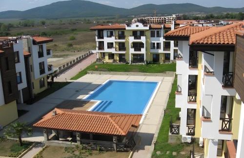 Chernomorets Apartment | Relaxing apartment - 100 meters from the sea