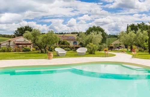 Mondavio Apartment | Relaxing apartment "Poppies" - Agriturismo Borgo la Rovere